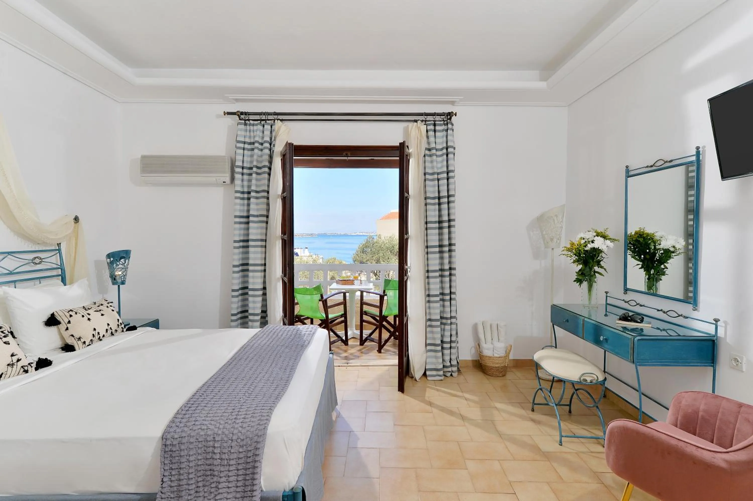 Bedroom, Bed in Vasilaras Hotel