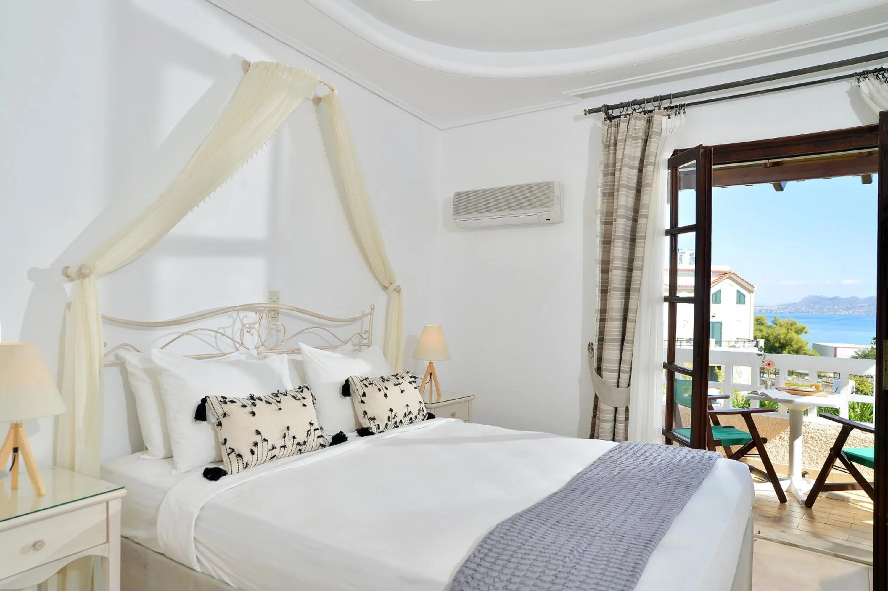 Bedroom, Bed in Vasilaras Hotel