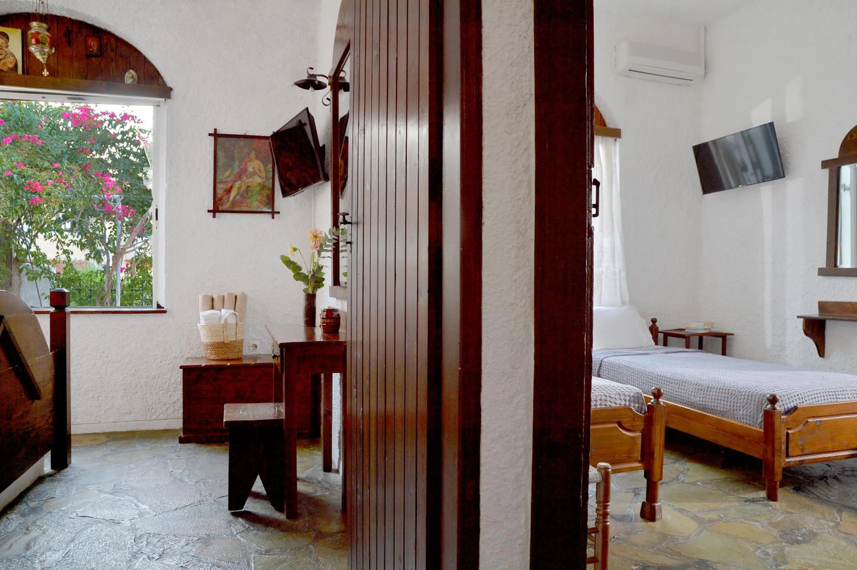 Bedroom, Bed in Vasilaras Hotel