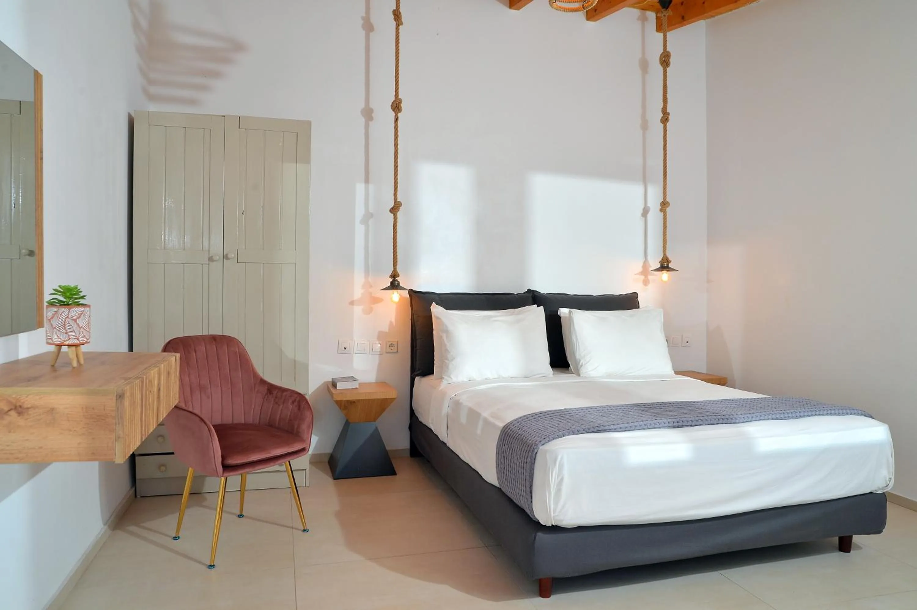 Bedroom, Bed in Vasilaras Hotel