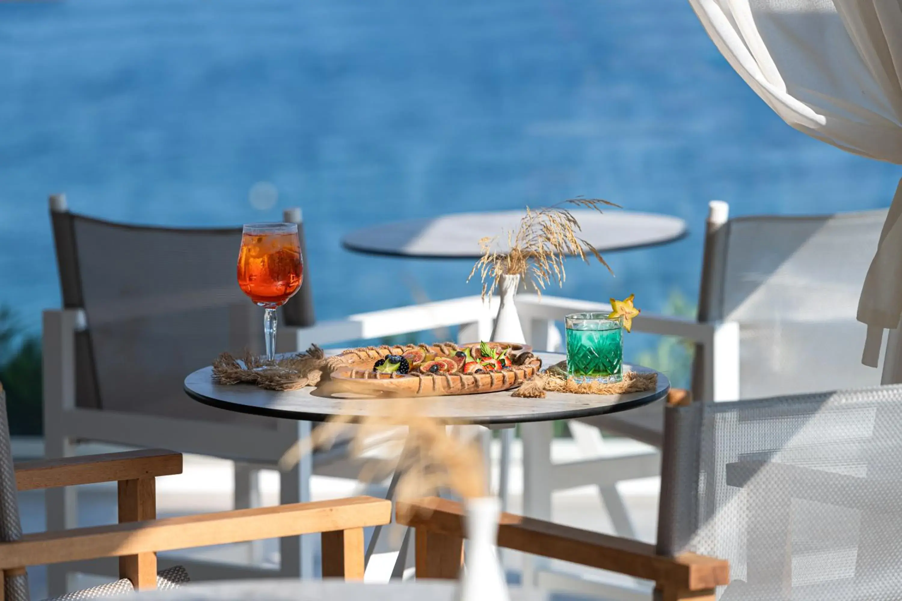 Lounge or bar in Kassandra Bay Resort, Suites & Spa Lounge or bar in Kassandra Bay Resort, Suites & Spa