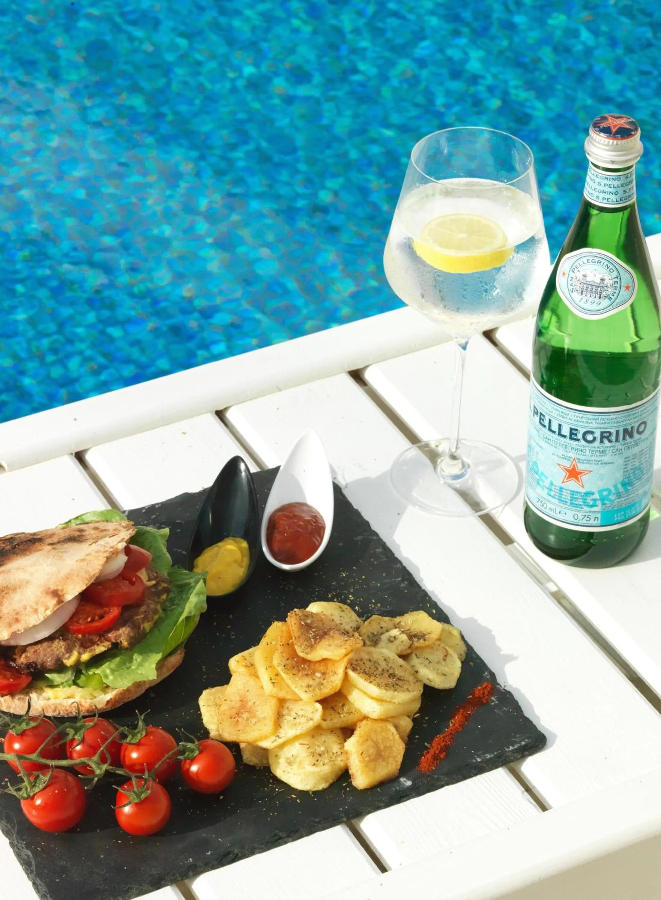 Meals in Evgenia Villas & Suites by Calm Collection