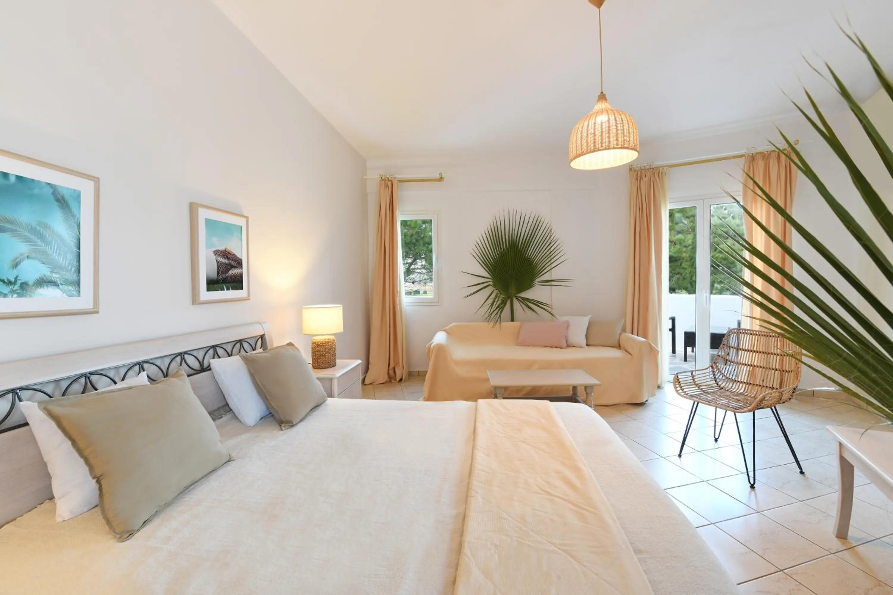 Bed in Asteras Paradise