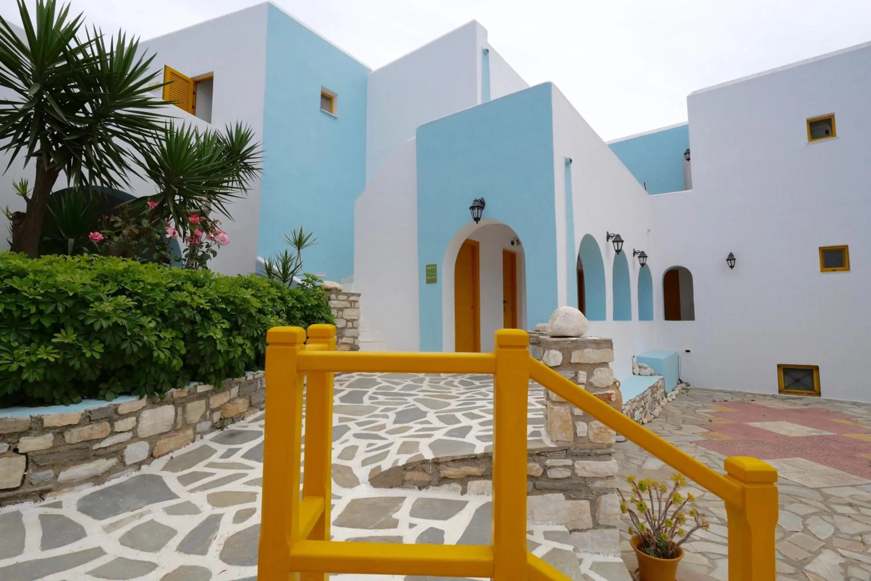 Property building in Asteras Paradise Property building in Asteras Paradise