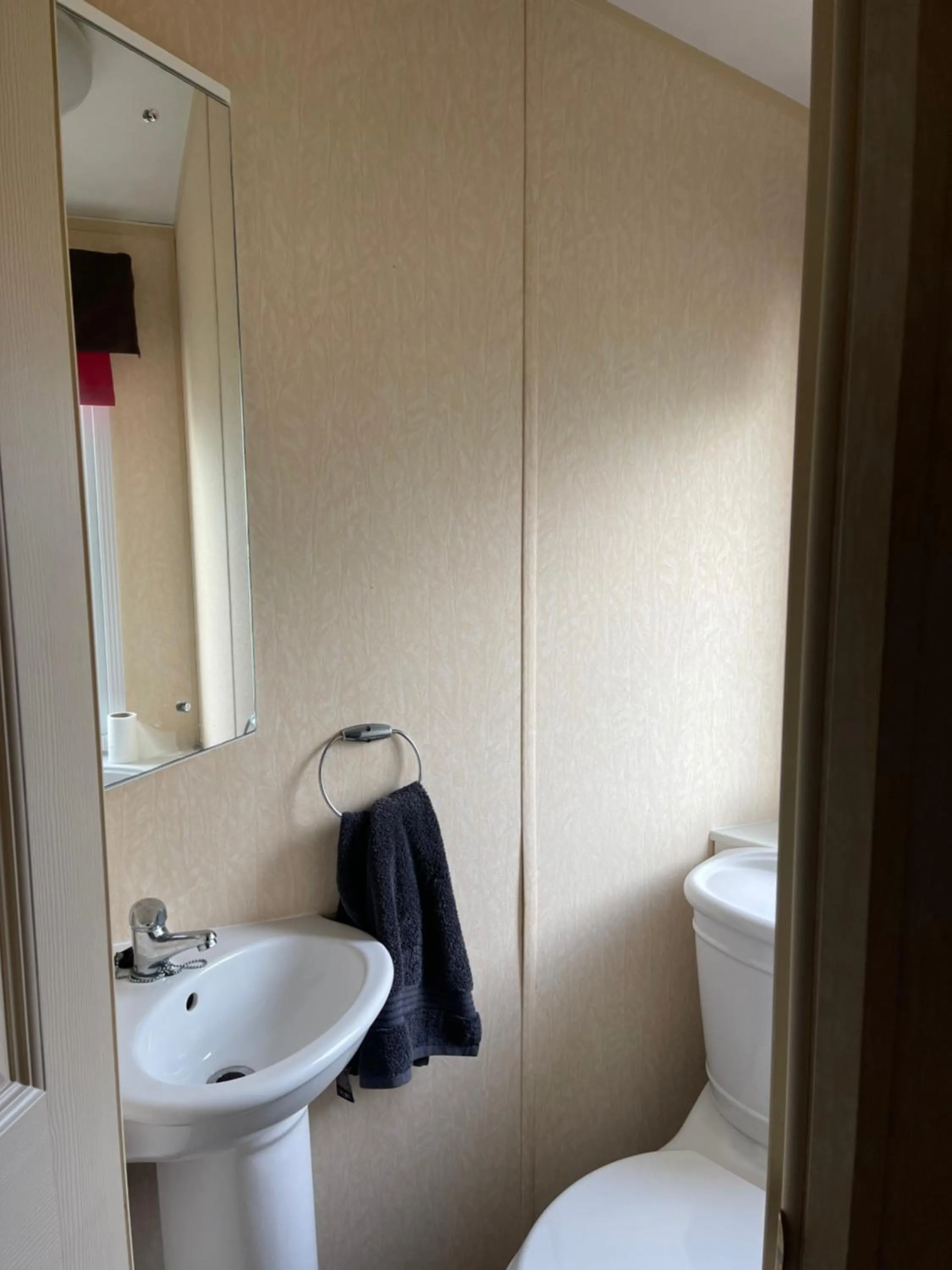 Toilet in Immaculate 2-Bed Static Caravan at Monrieth