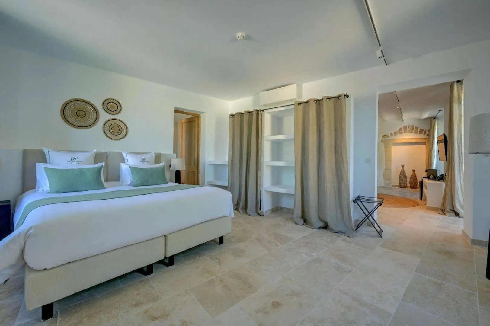 Bed in Domaine de Privadière & Spa