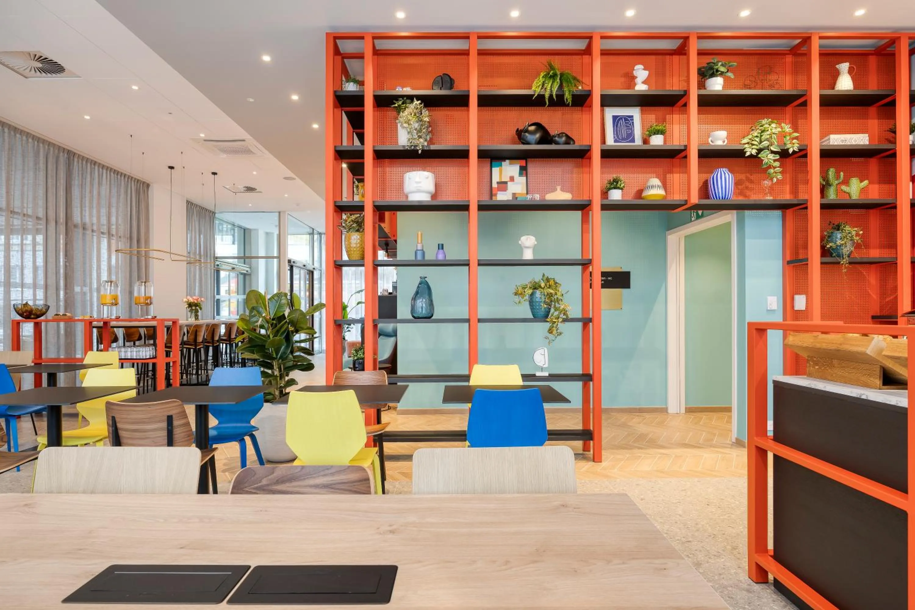 Lobby or reception in B&B HOTEL Mechelen