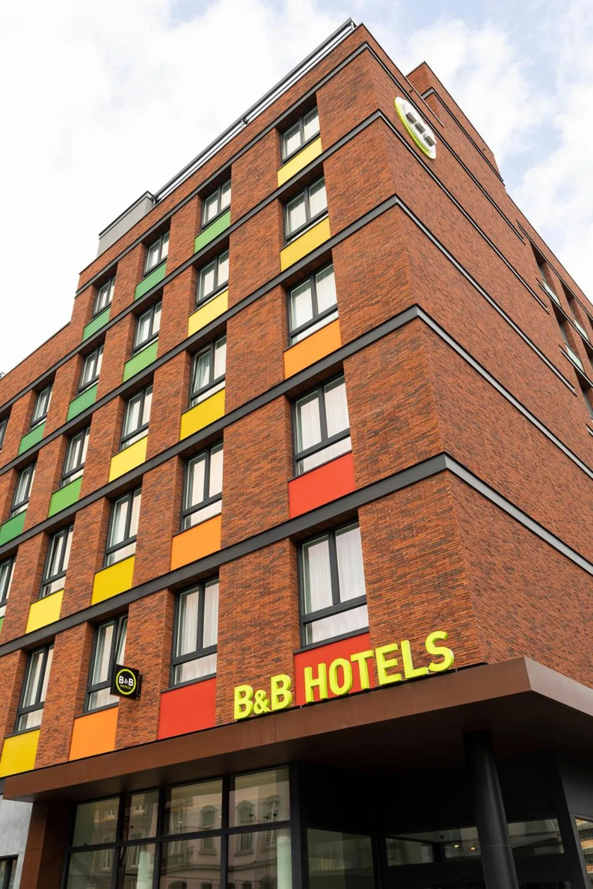 Property building in B&B HOTEL Namur