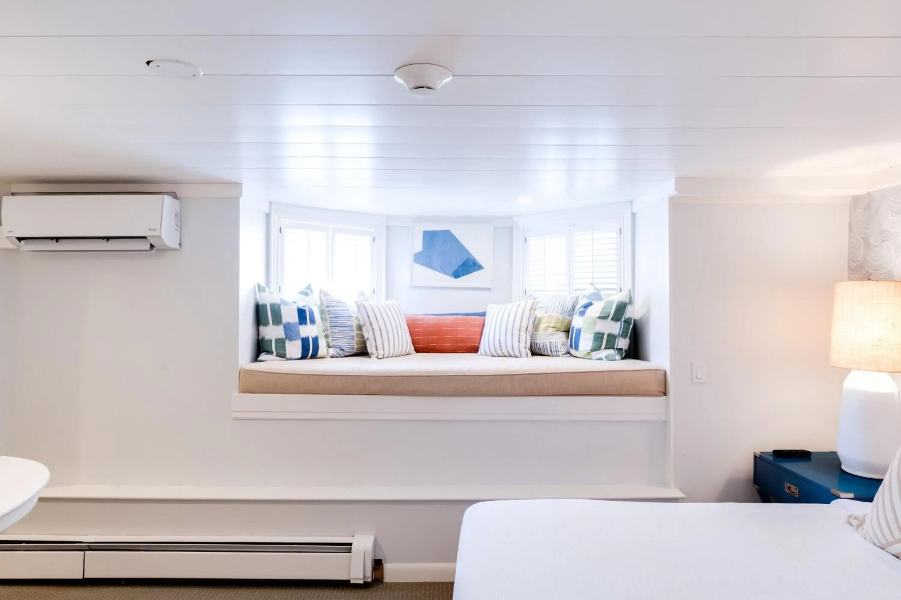 Deluxe King Room in The Centerboard Nantucket Deluxe King Room in The Centerboard Nantucket