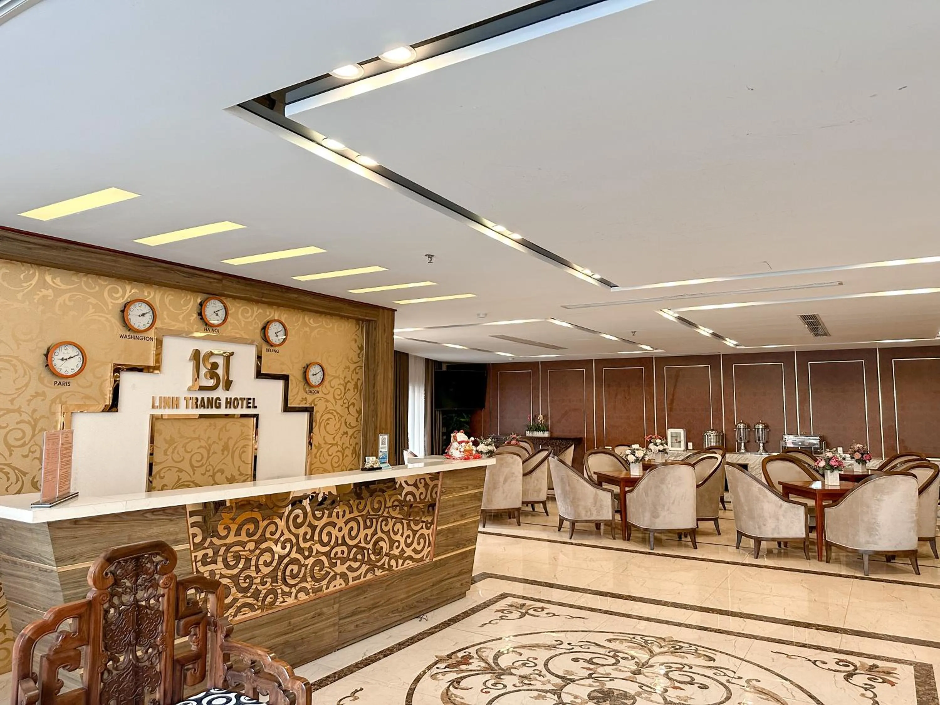 Lobby or reception in Linh Trang Hạ Long Hotel
