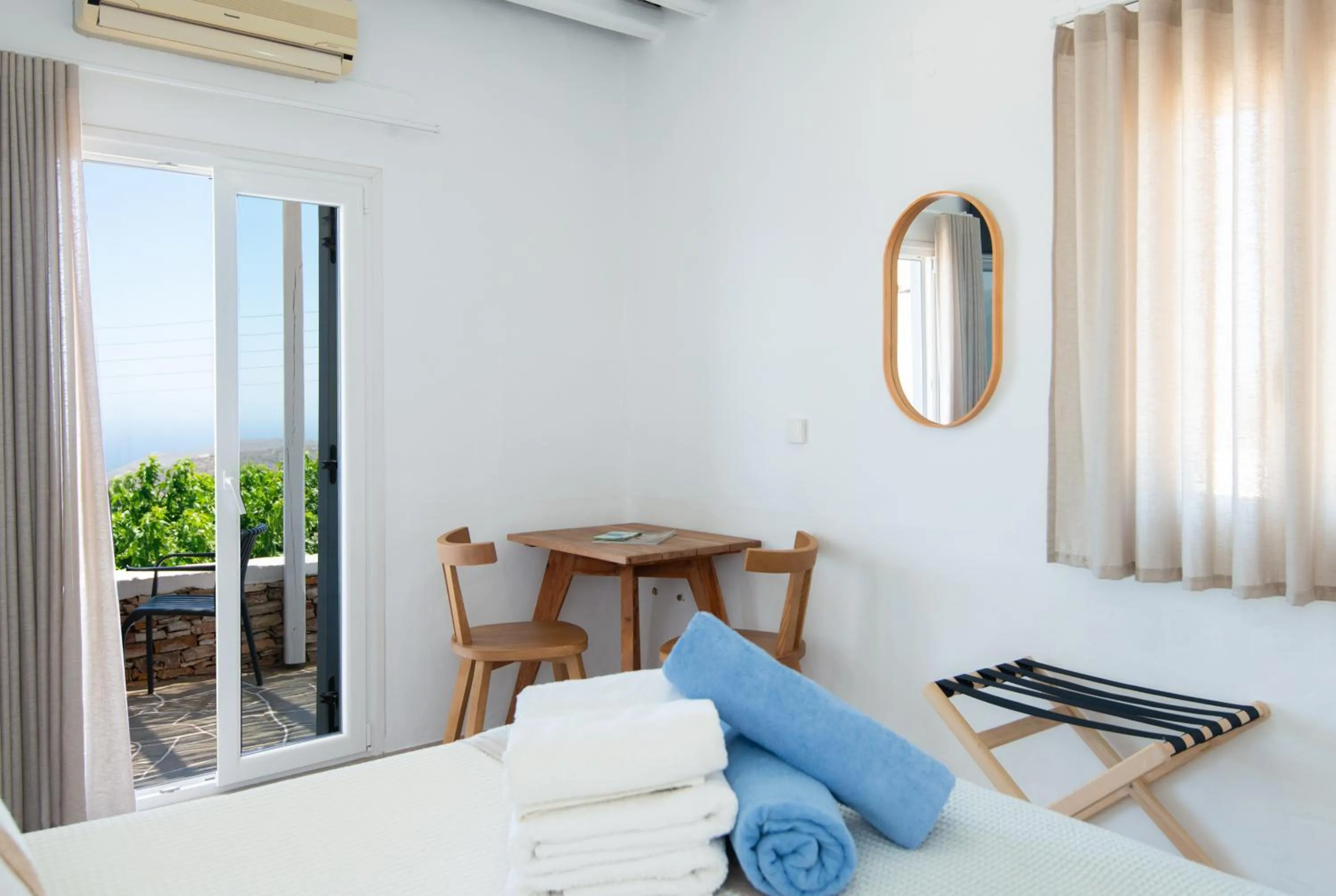 Bed in Windmill Bella Vista