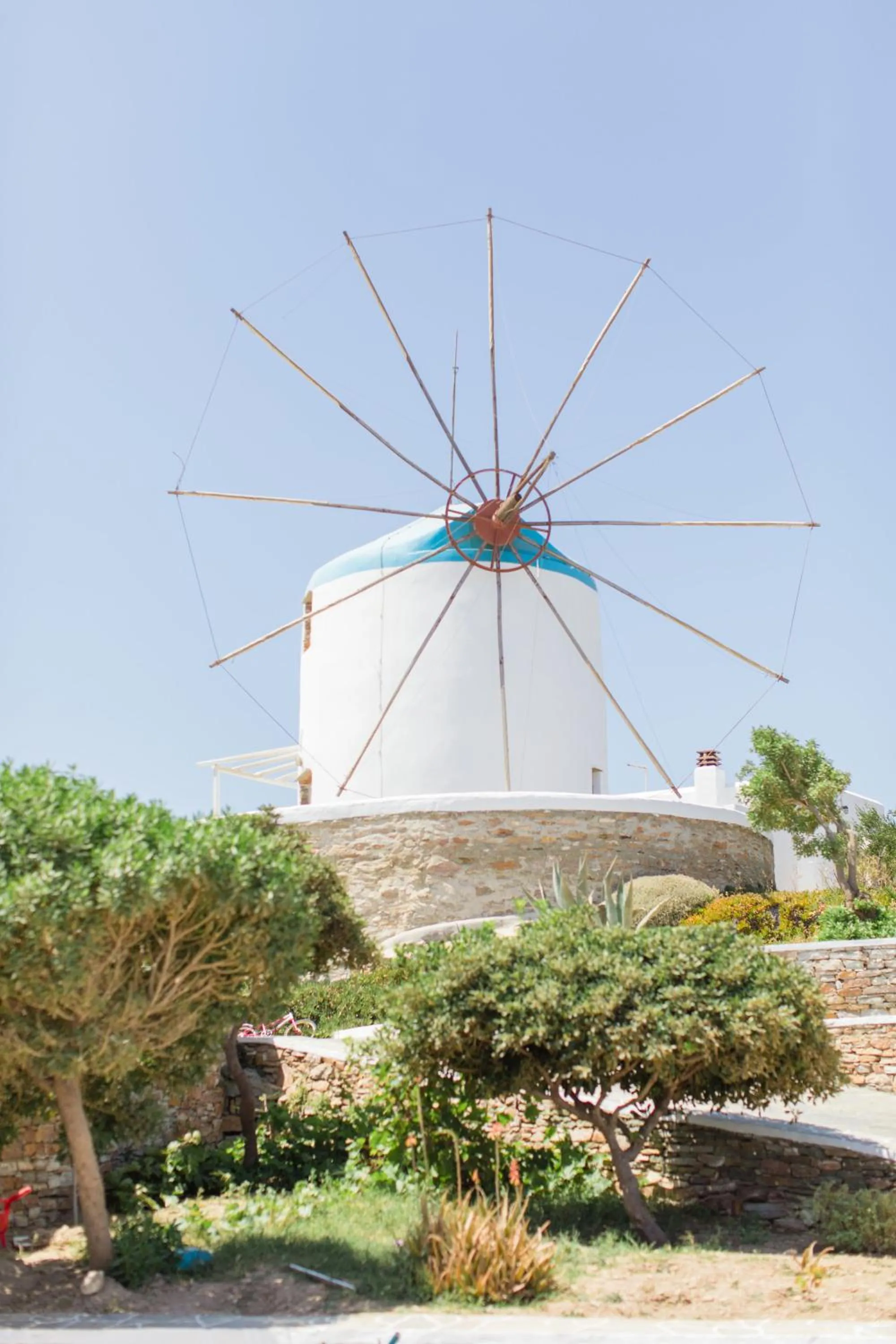 Property building in Windmill Bella Vista