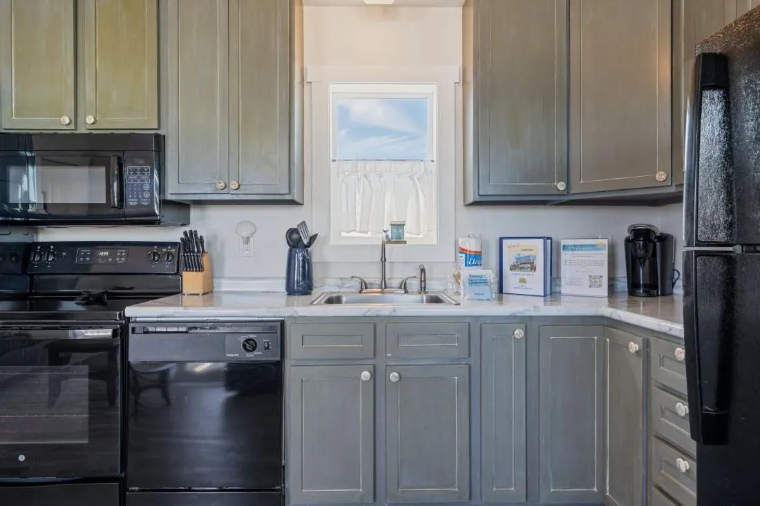 Day in La Casita Azul by Youngs Suncoast