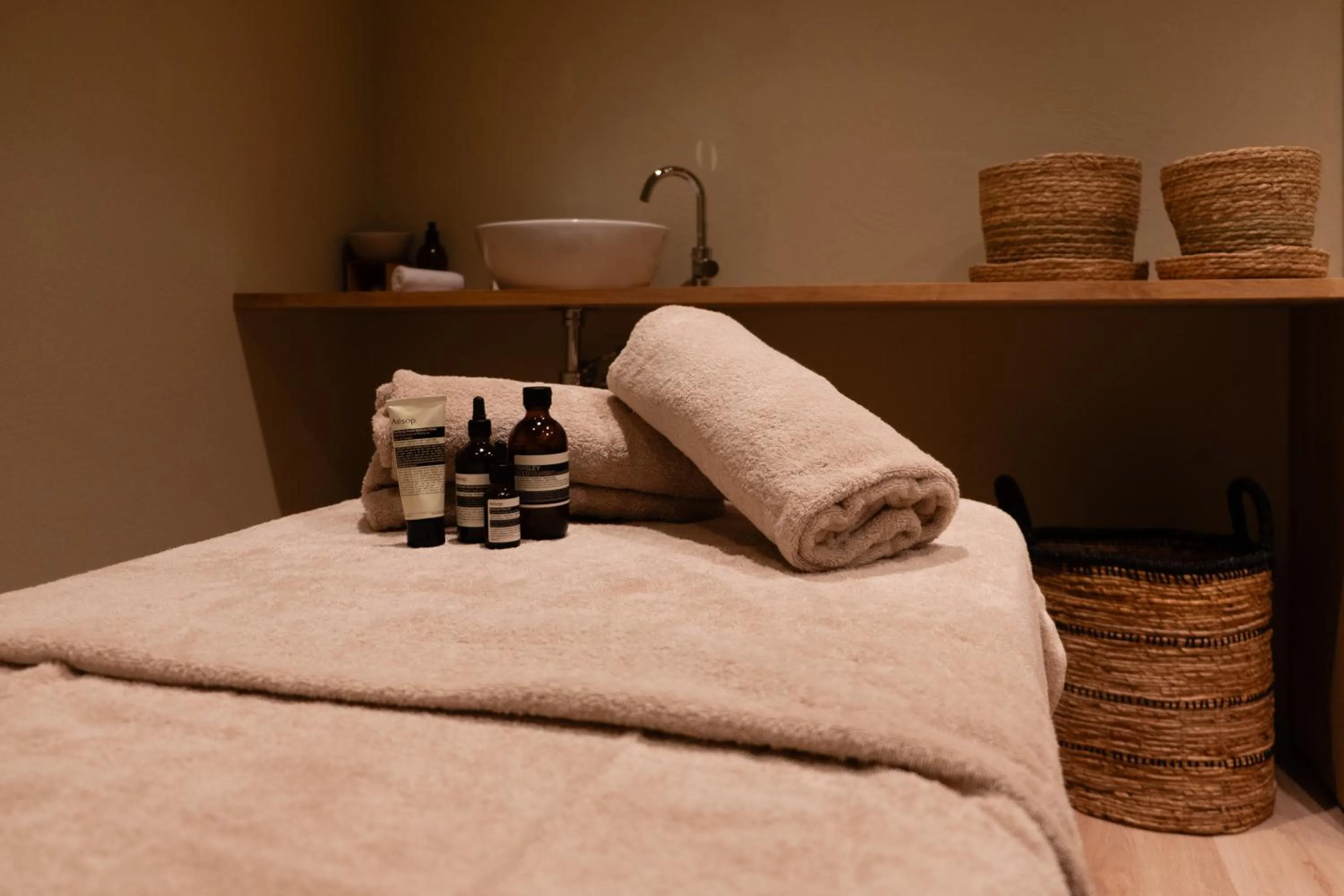 Massage, Bed in Hotel T