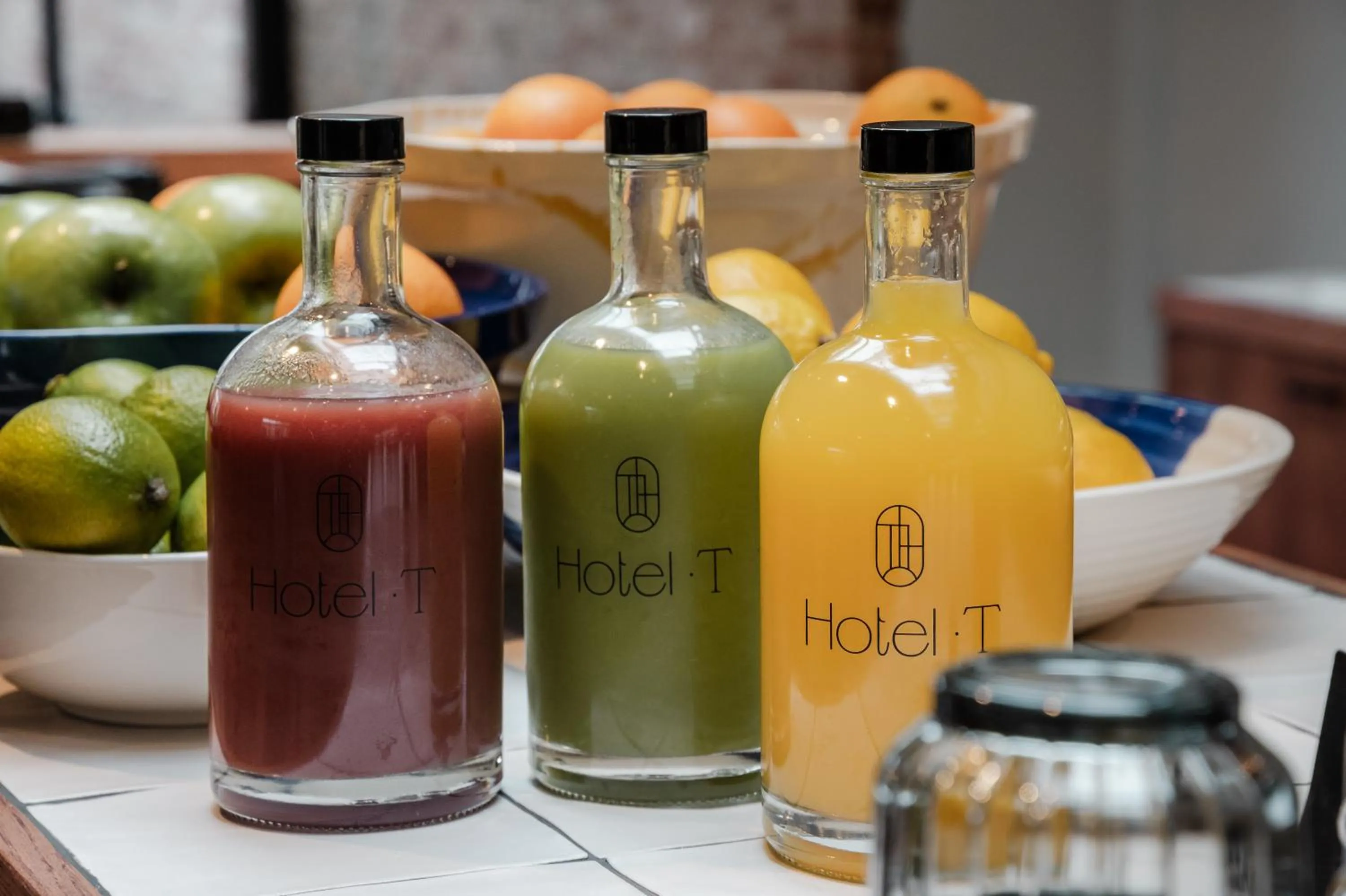 Breakfast in Hotel T