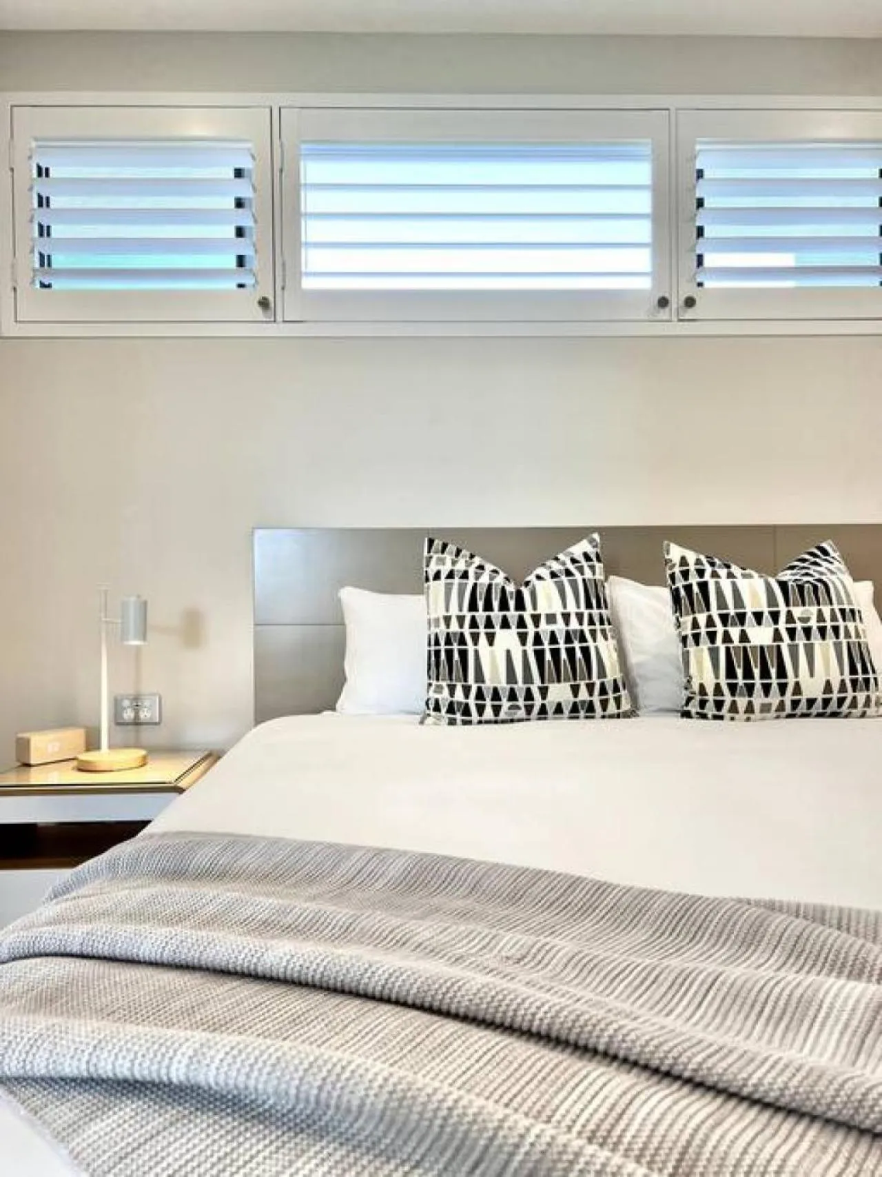 Bed in 6Apt Beautifully renovated on Hastings Street