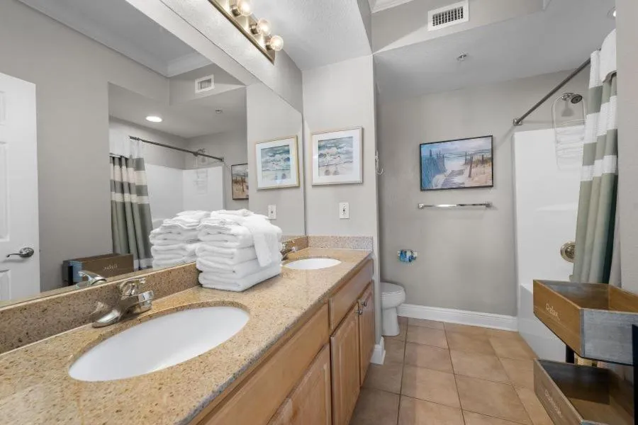Crystal Tower 1308 by Youngs Suncoast