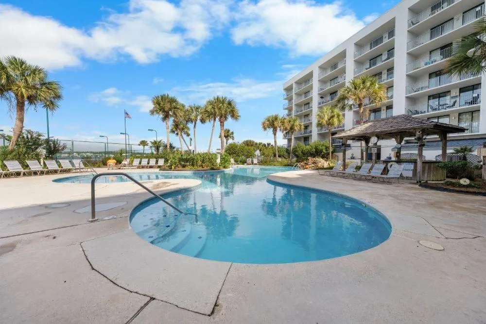 Gulf Shores Surf & Racquet 715A