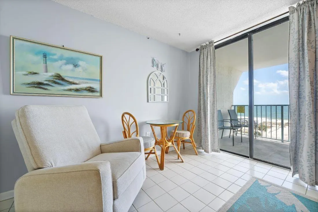 Gulf Shores Surf & Racquet 715A