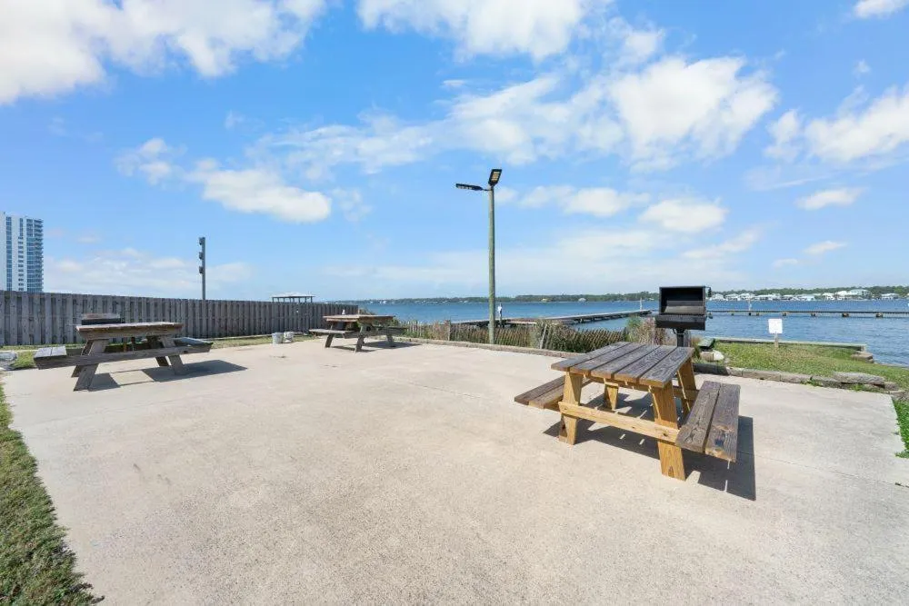 Gulf Shores Surf & Racquet 715A