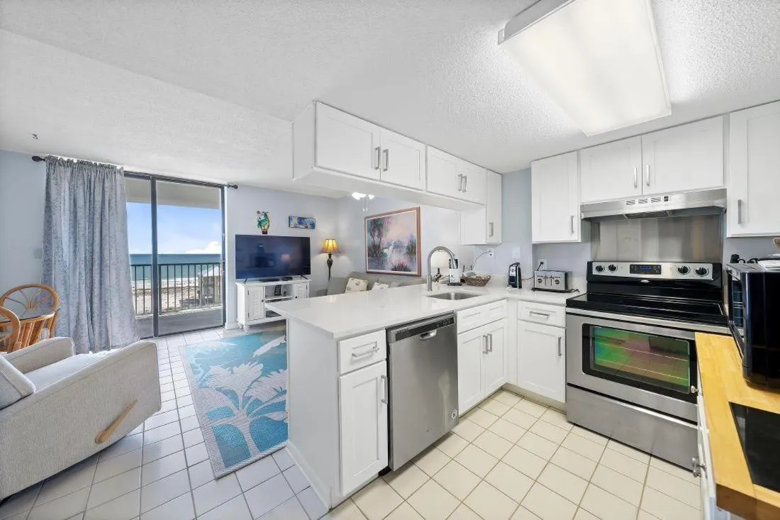 Gulf Shores Surf & Racquet 715A