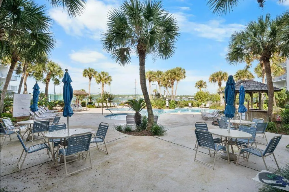 Gulf Shores Surf & Racquet 715A