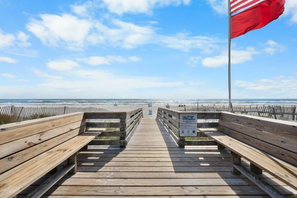 Gulf Shores Surf & Racquet 715A