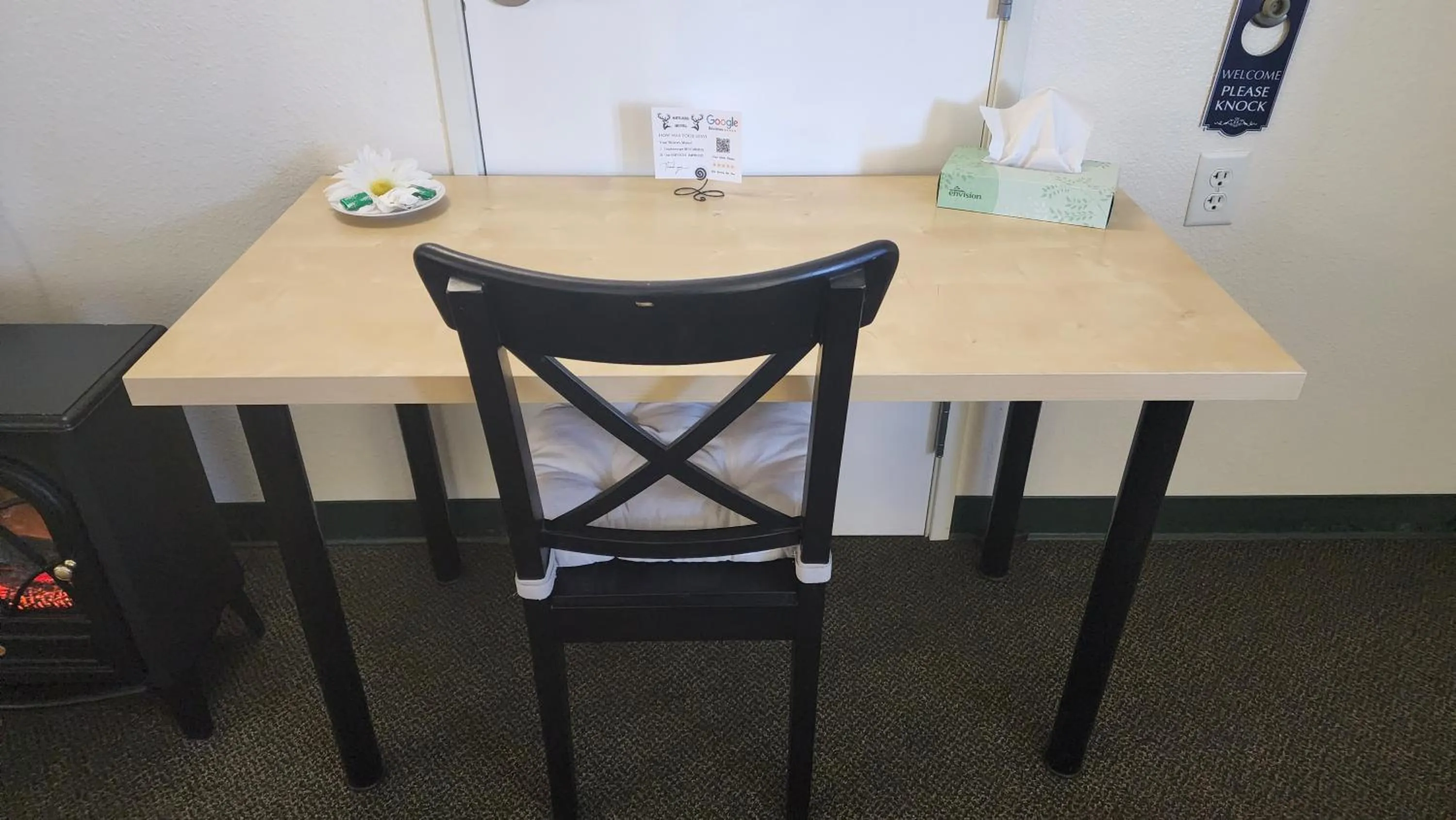 hair dresser in Antlers Inn