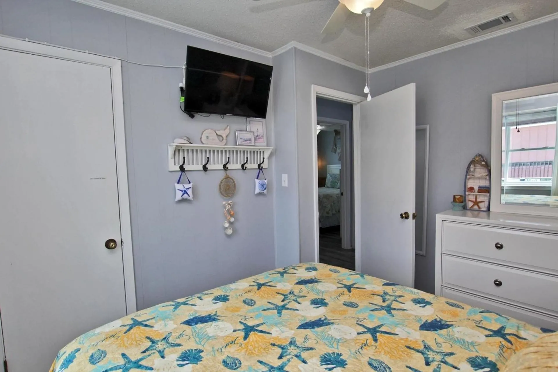 Bed in Dream Catcher by Youngs Suncoast