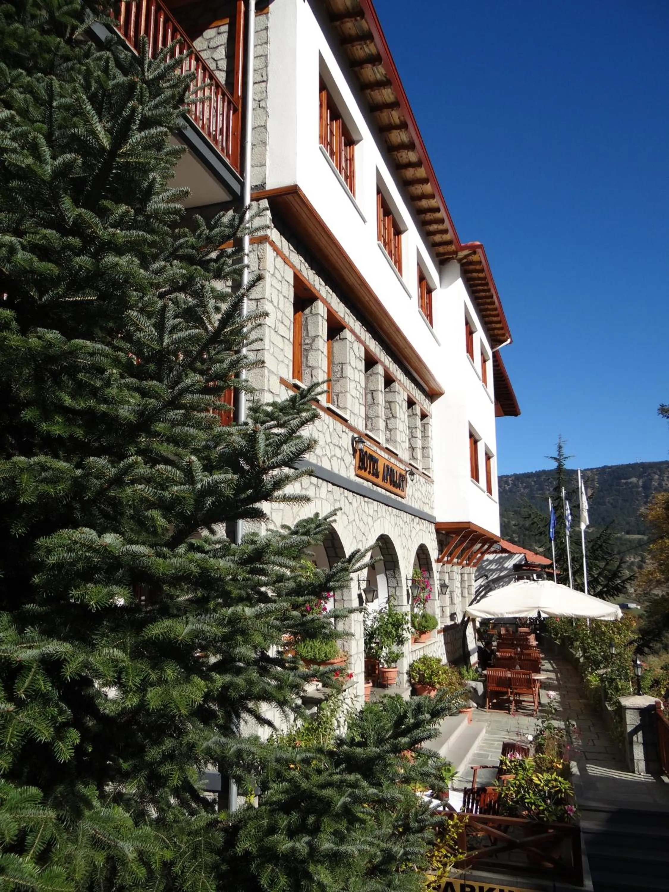 Property building in Hotel Apollon