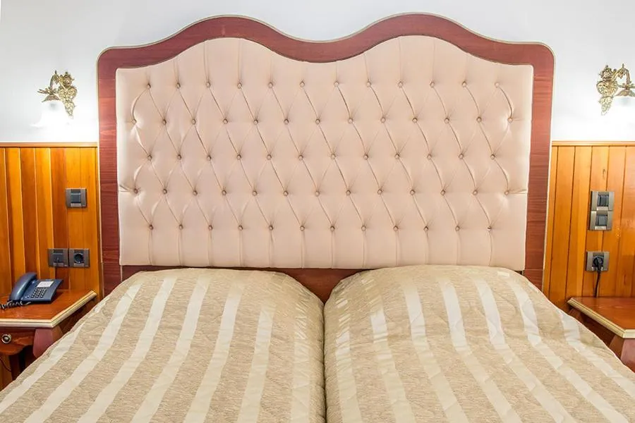Bed in Hotel Apollon