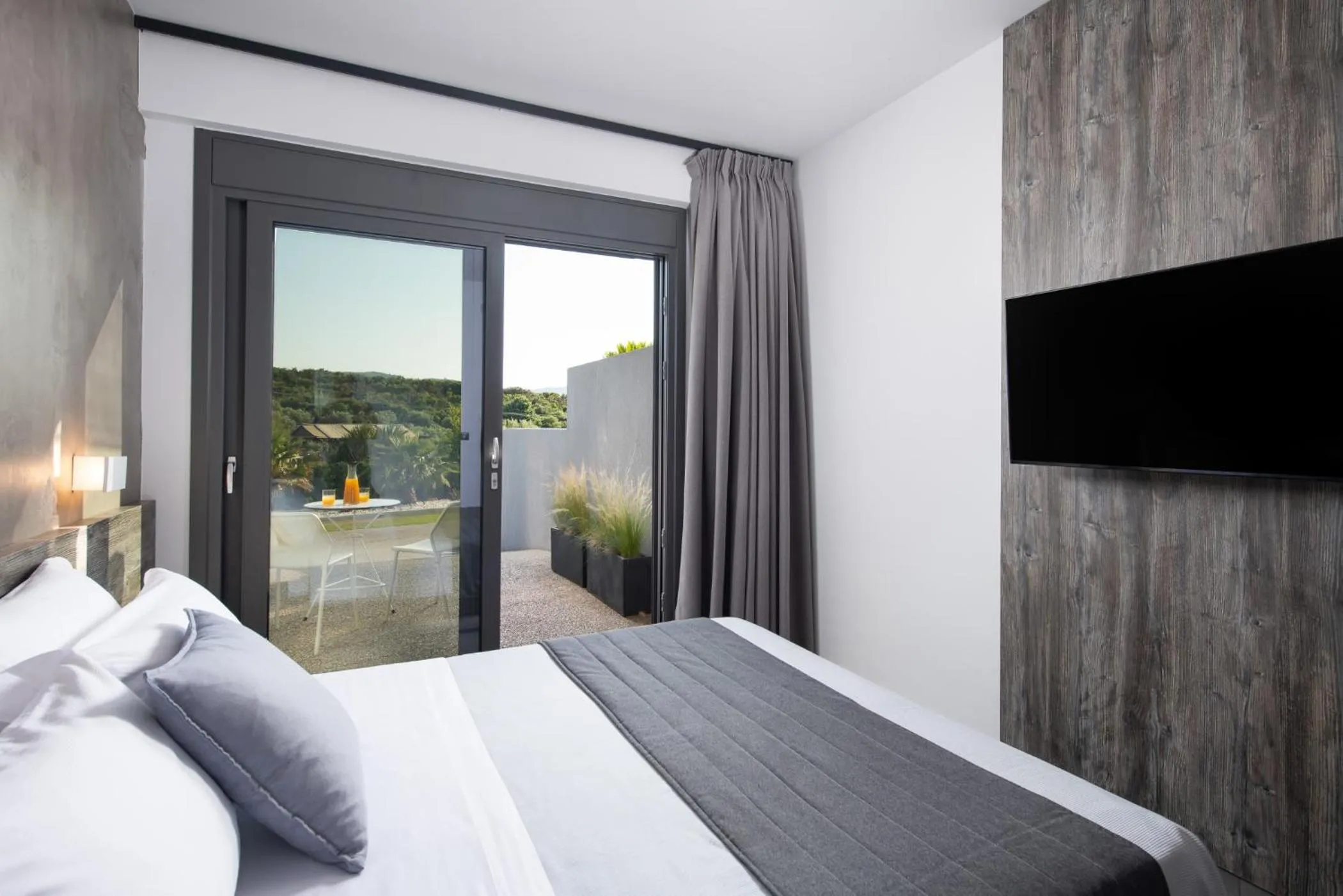 Bed in Horizon Dream Villas