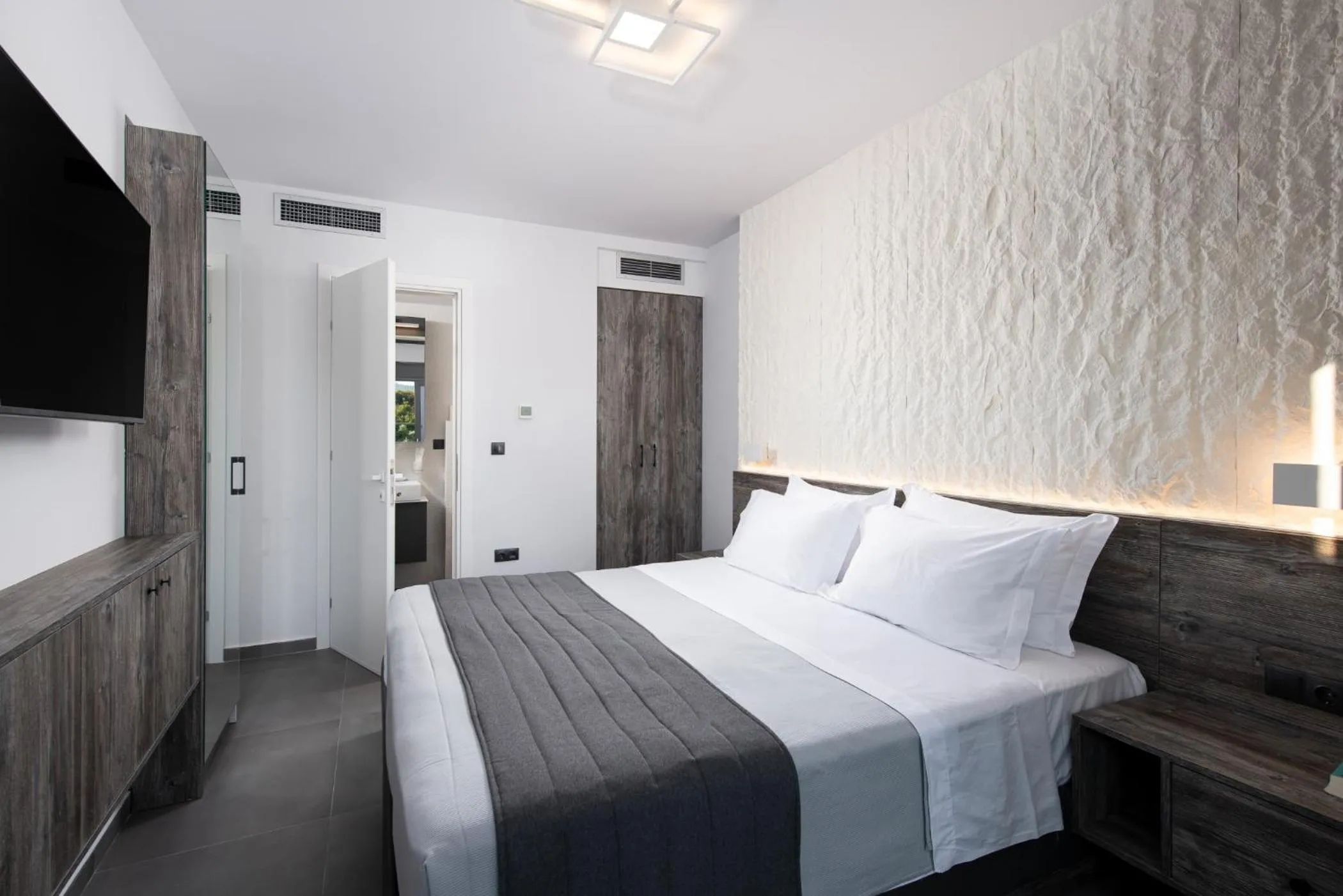 Bed in Horizon Dream Villas