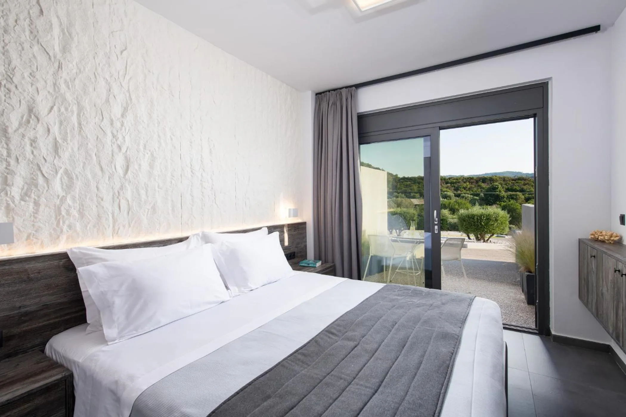 Bed in Horizon Dream Villas