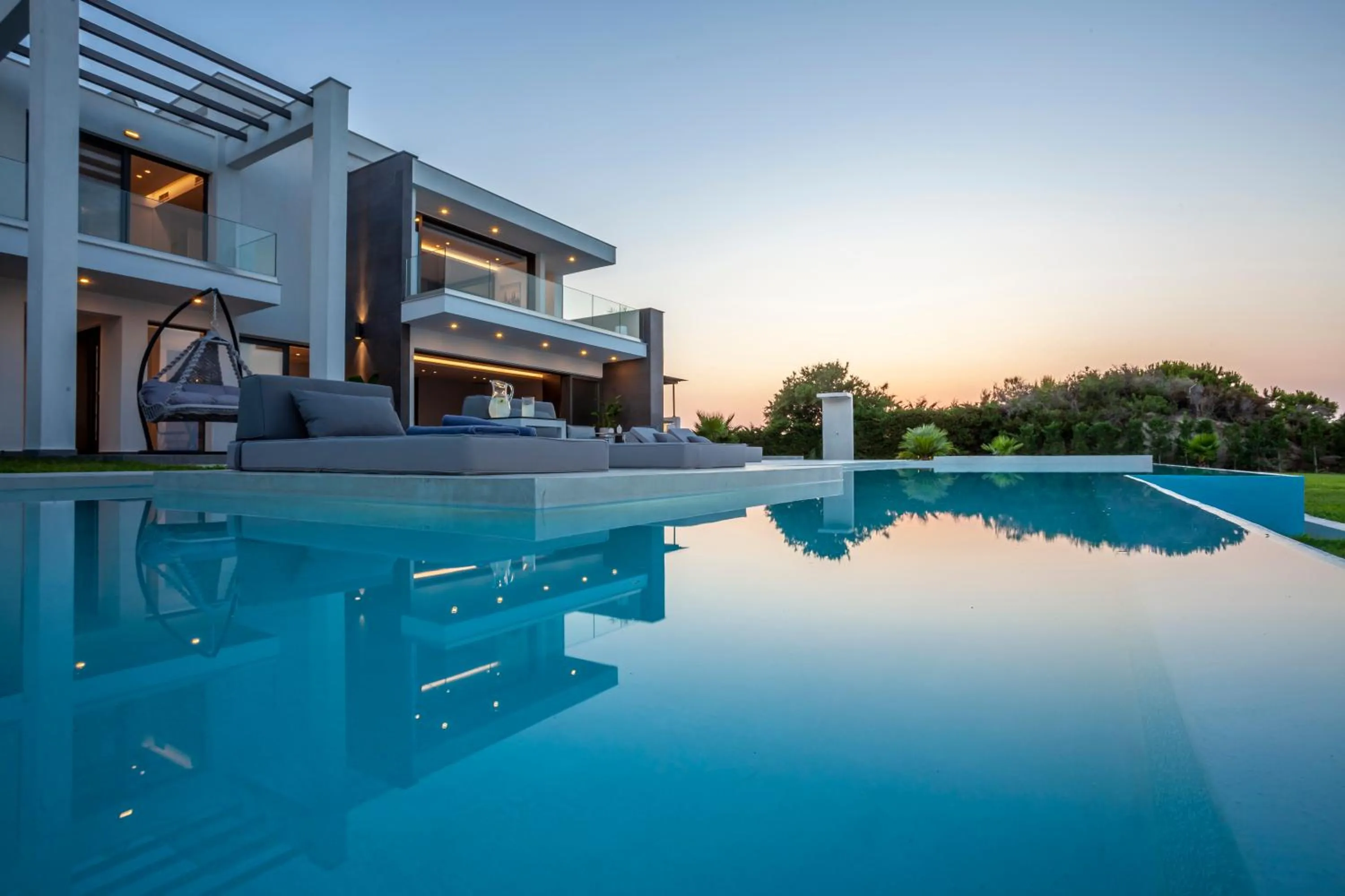 Pool view in Horizon Dream Villas