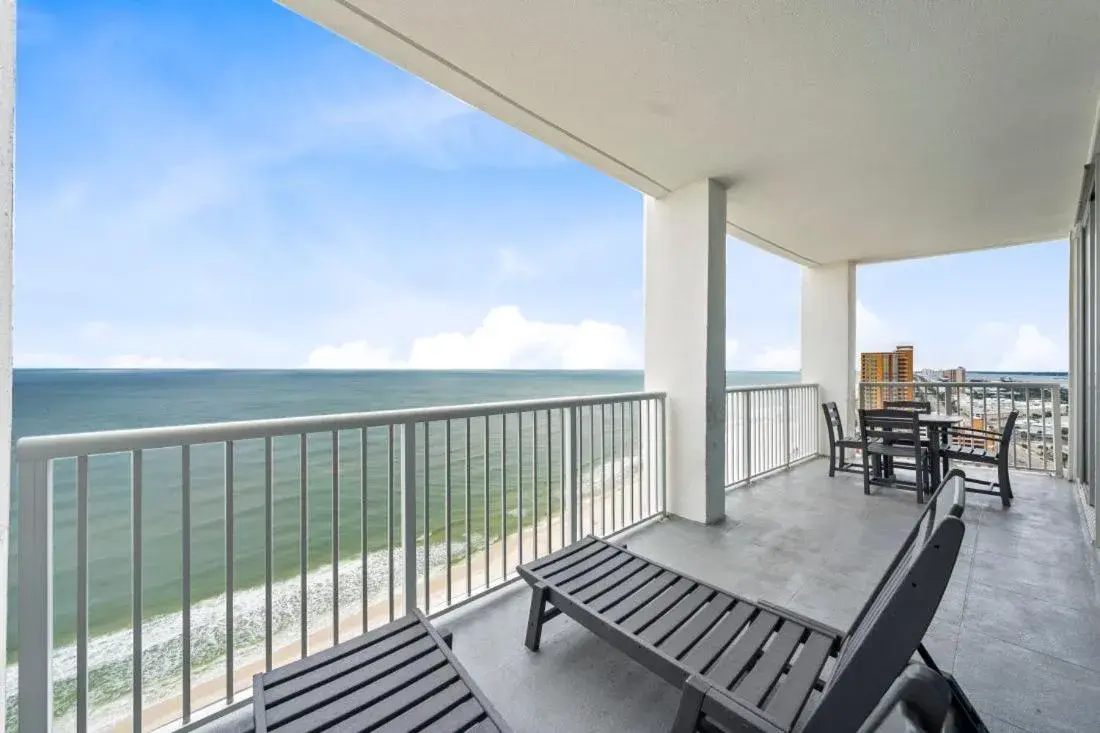 Island Tower 2203 by Youngs Suncoast Island Tower 2203 by Youngs Suncoast