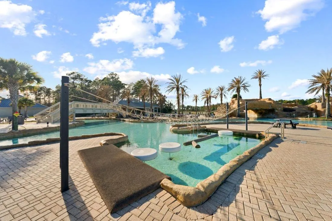 Wharf 521 by Youngs Suncoast