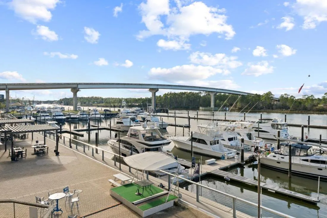 Wharf 521 by Youngs Suncoast