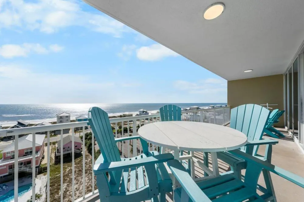 Sanibel 907 by Youngs Suncoast