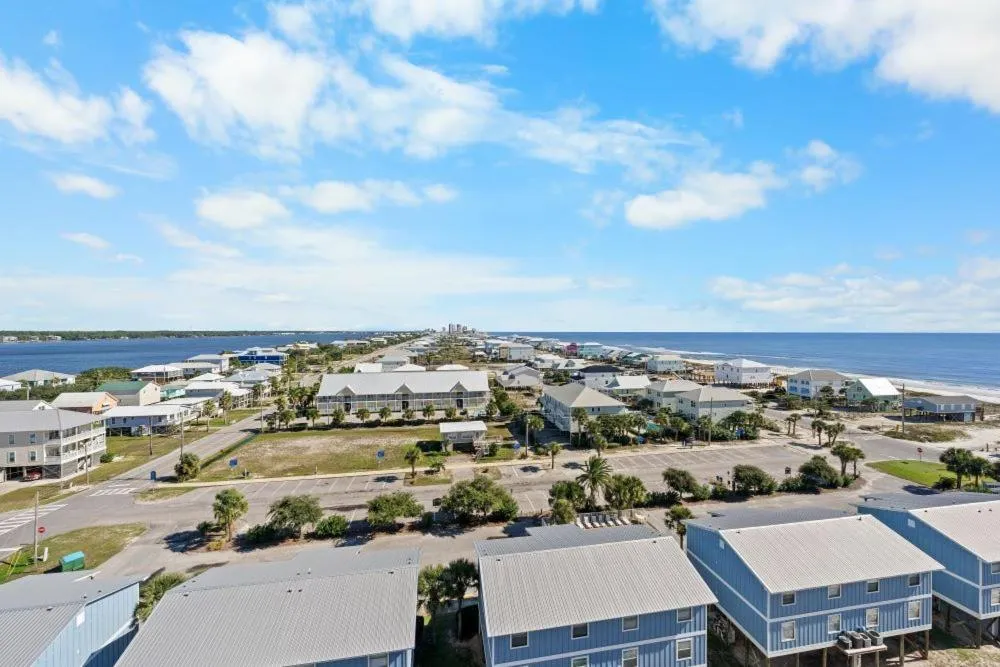 Sanibel 907 by Youngs Suncoast