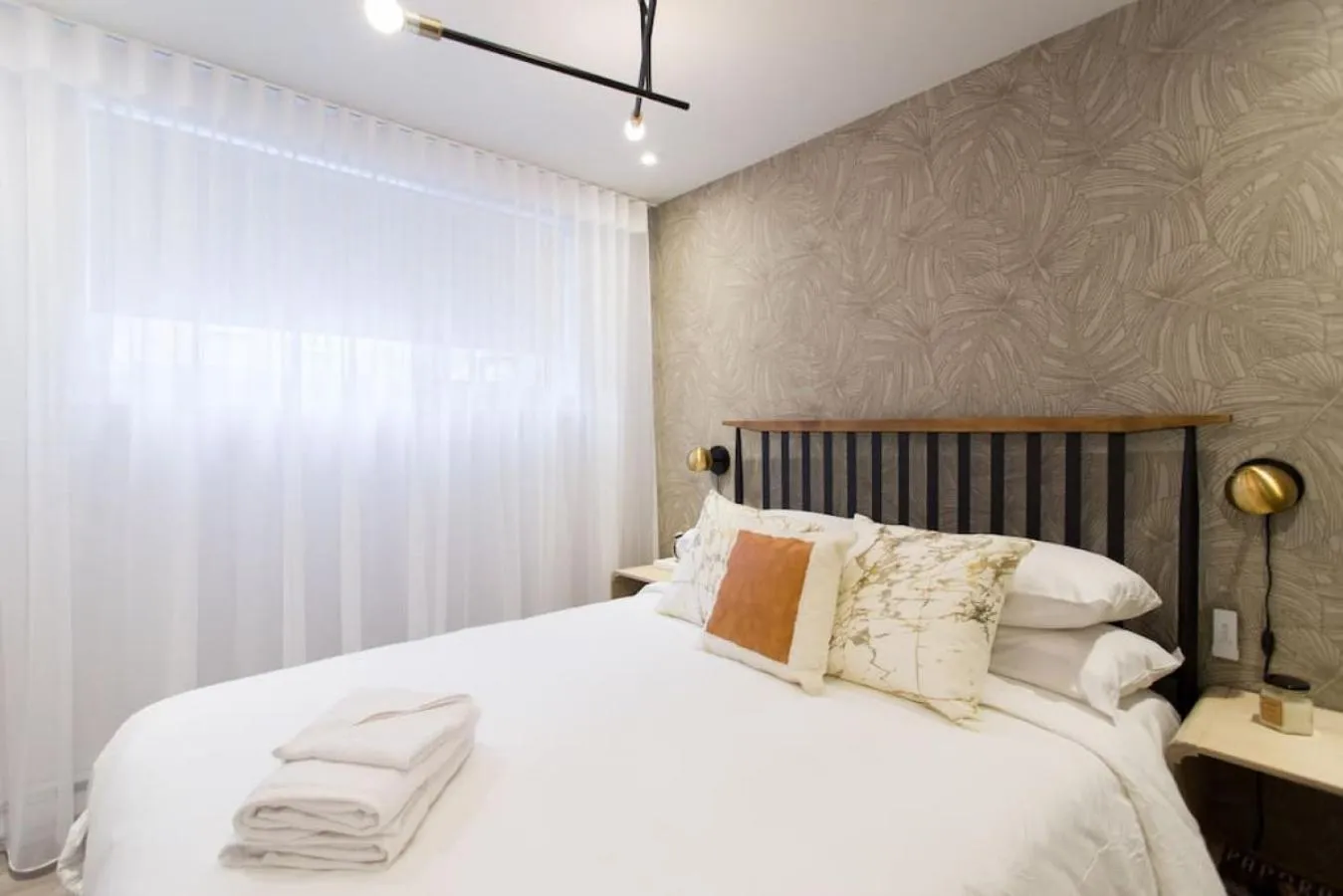 Bed in Palms Little Italy Studio with full bathroom by Denstays