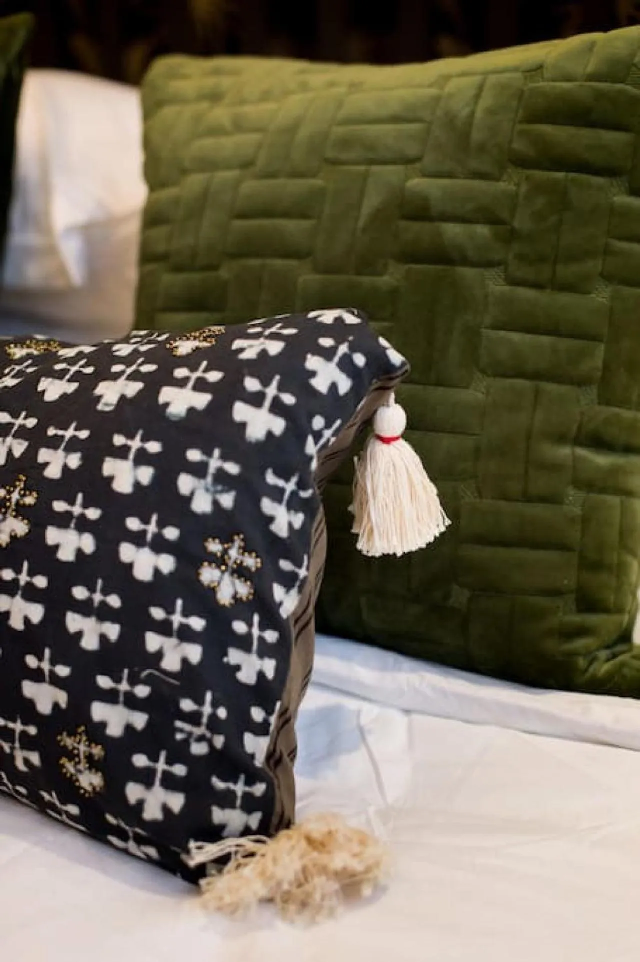 Palms Little Italy Studio with full bathroom by Denstays