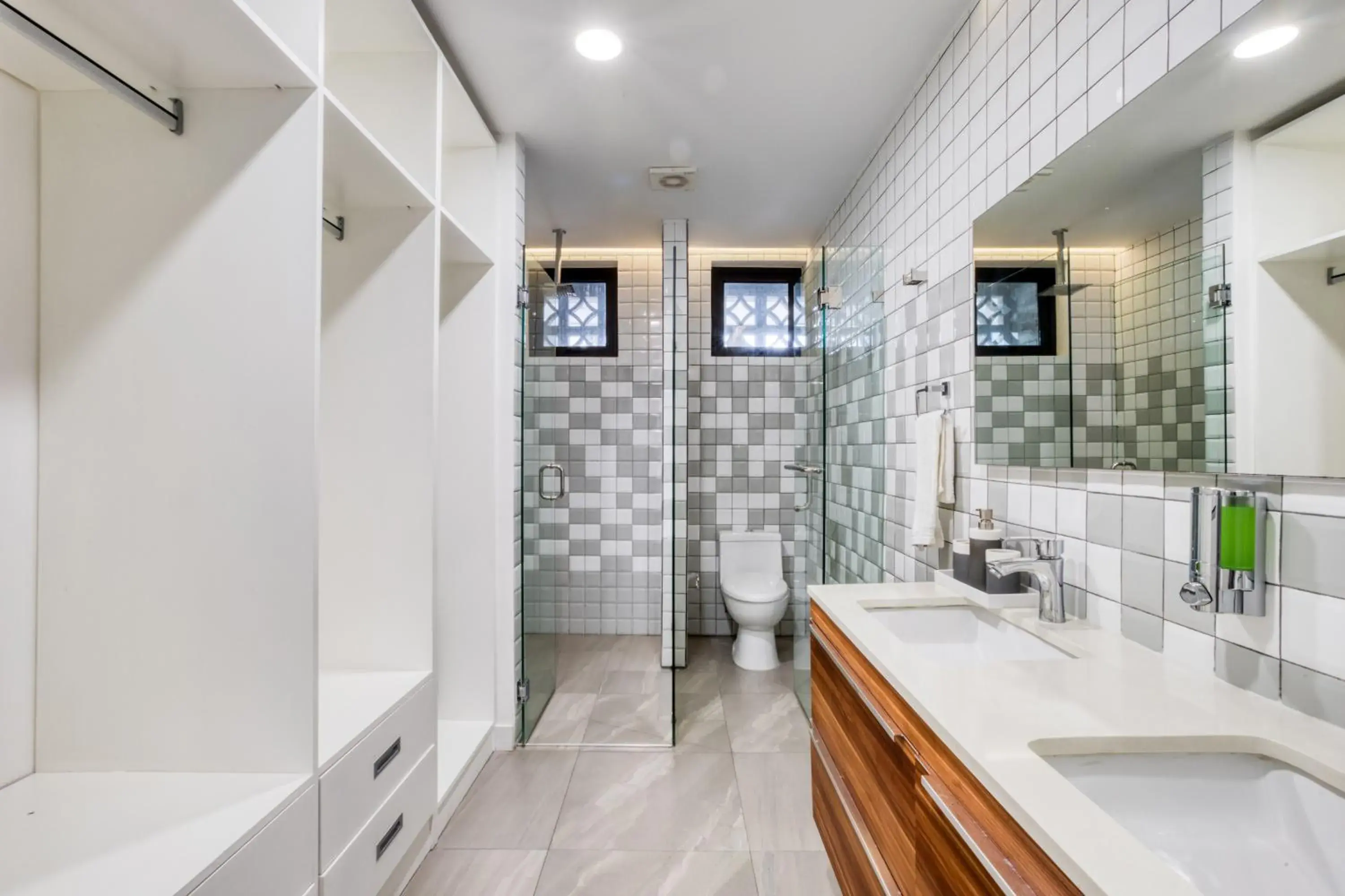 Standard Apartment with Balcony in ULIV Revolución Tijuana Standard Apartment with Balcony in ULIV Revolución Tijuana