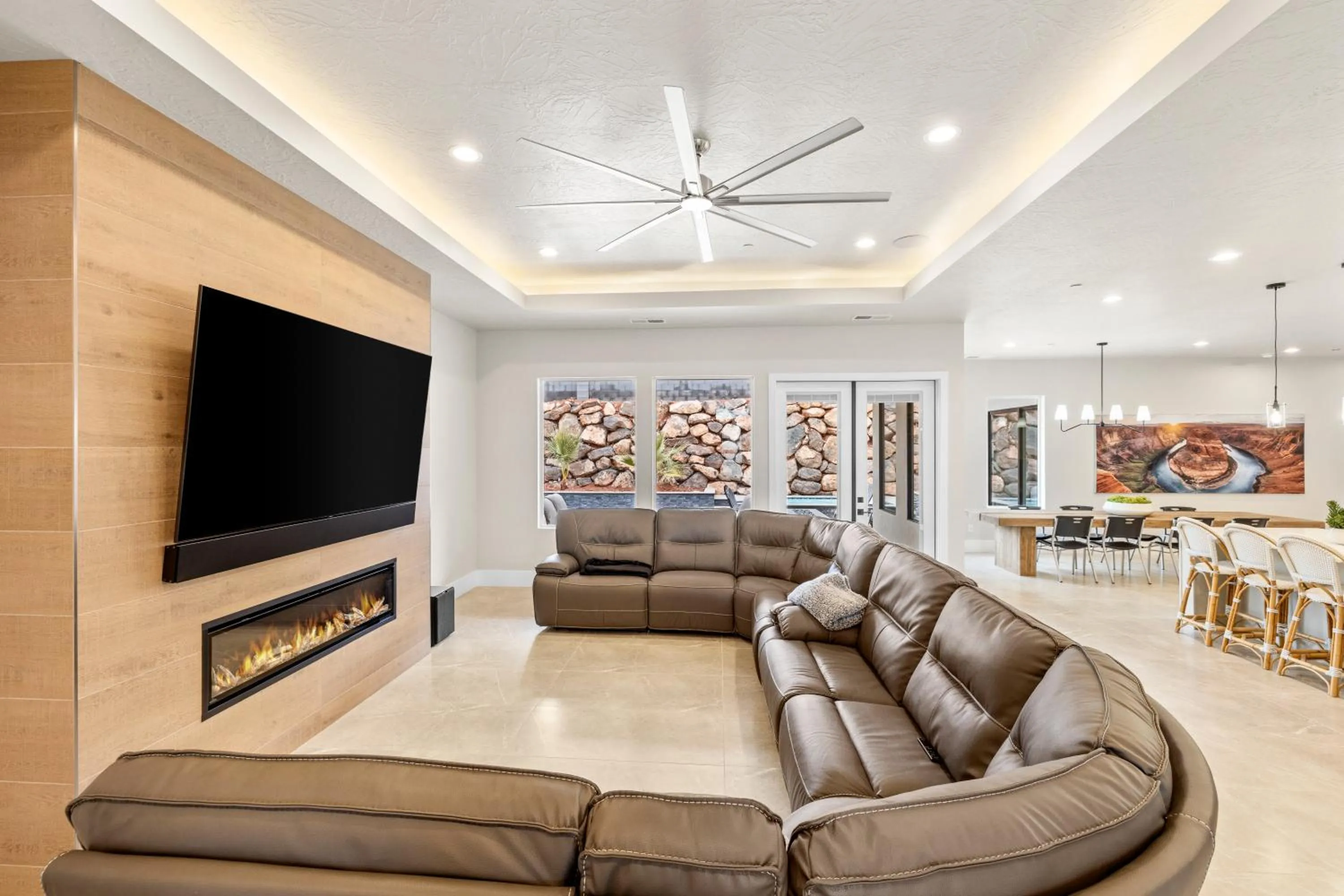 Communal lounge/ TV room in Modern Desert Oasis Lux Home w Pool and Spa