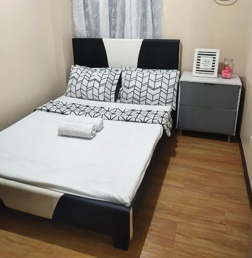 Bed in Lancris Residences 2 Bedroom Entire Apartment near Airport with Pool