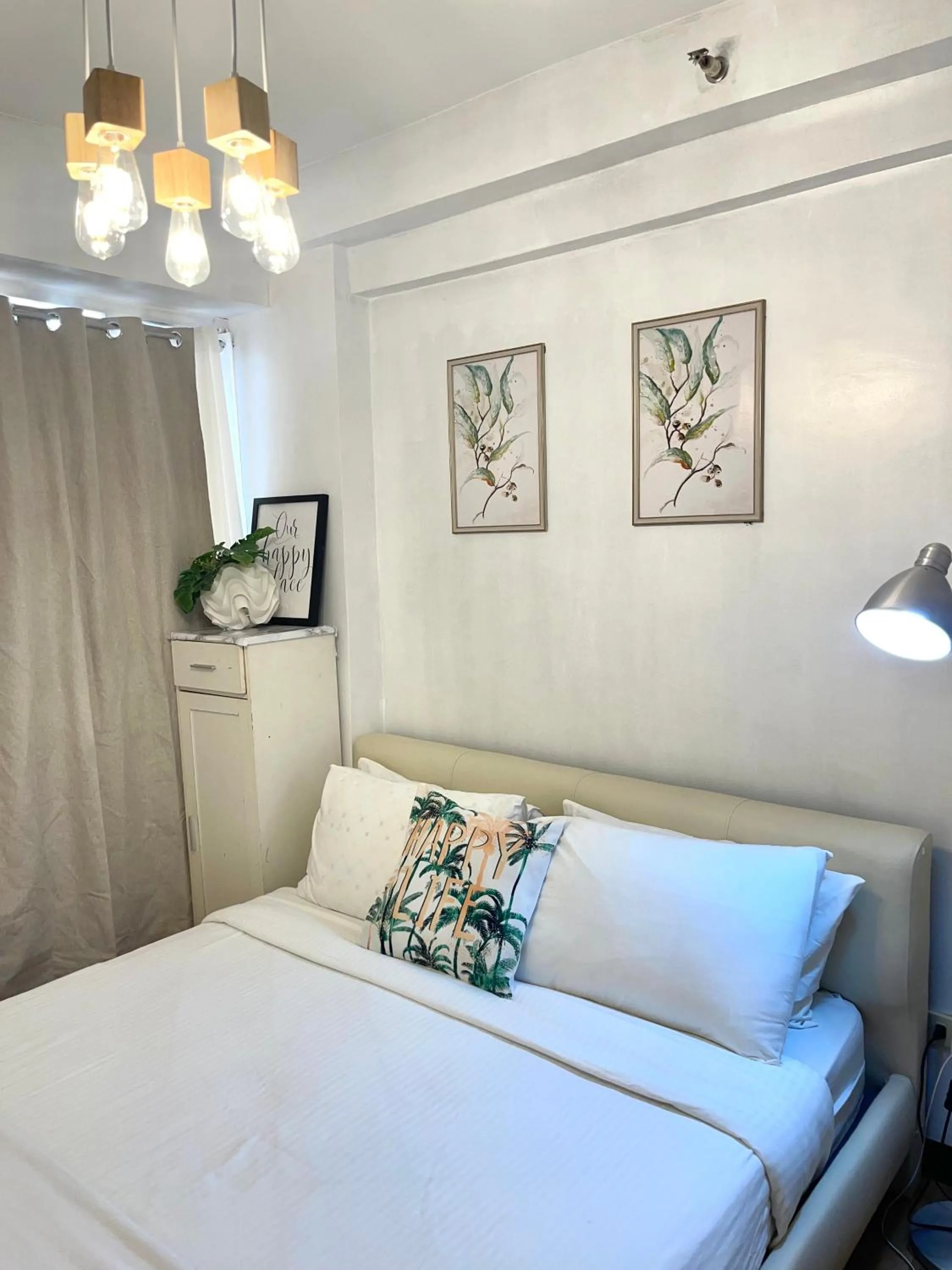 Bed in Lancris Residences 2 Bedroom Entire Apartment near Airport with Pool