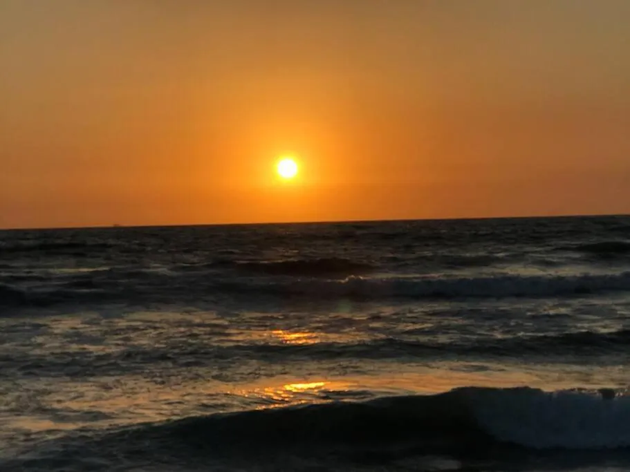 Day in Romantic Coastal Private Room