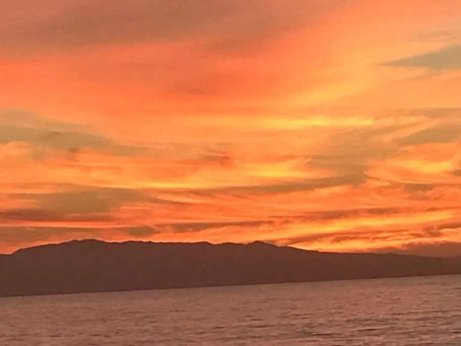 Natural landscape in Romantic Coastal Private Room