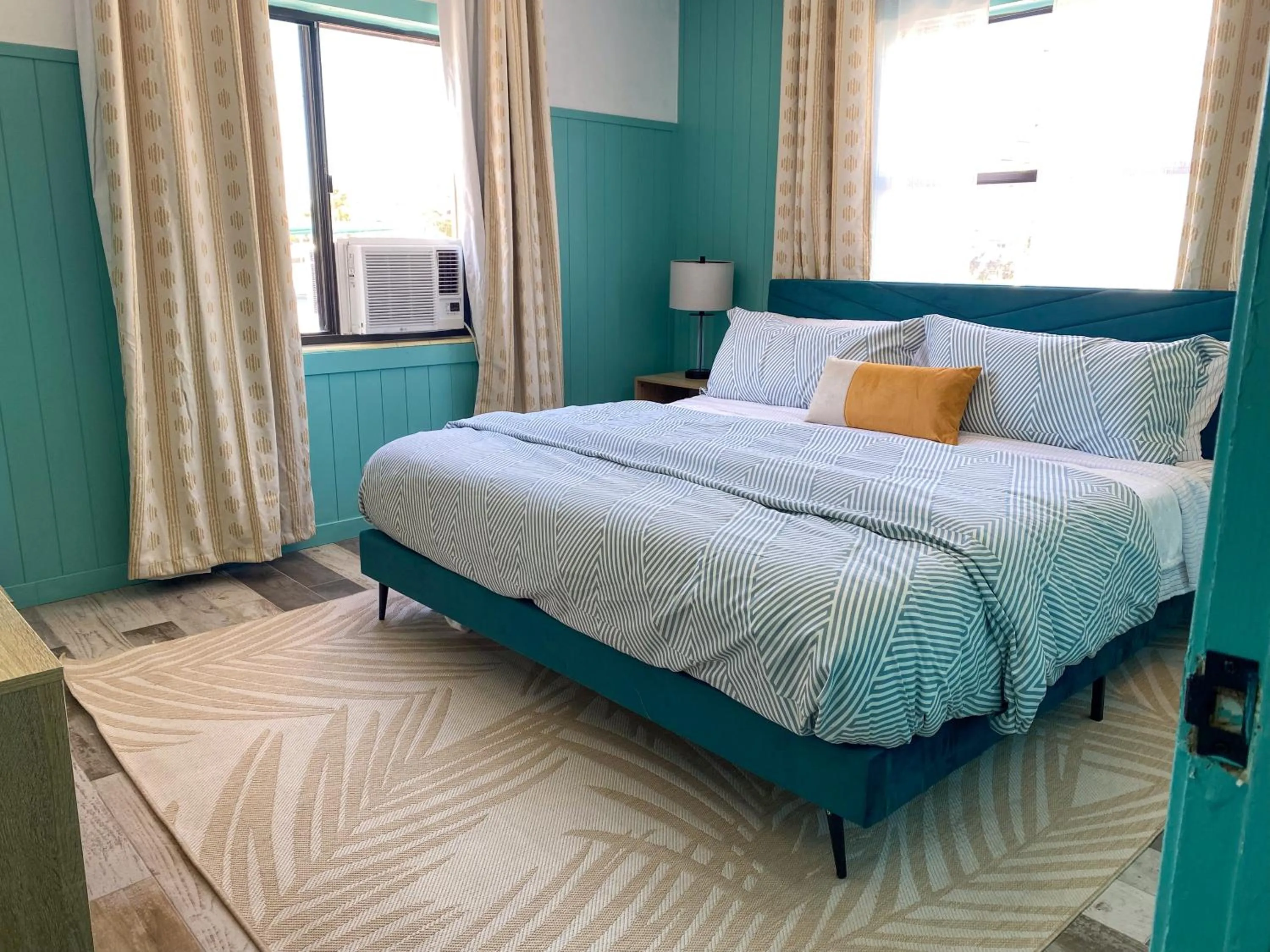 Bed in Oasis Palms Resort