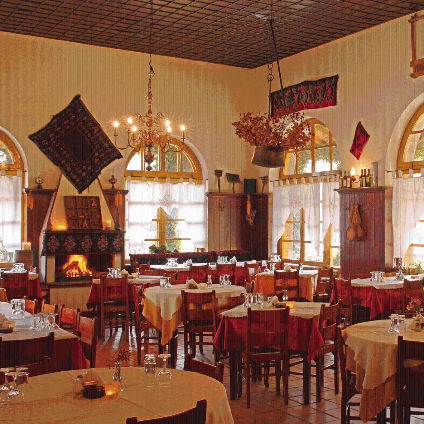 Restaurant/places to eat in Hotel Galaxias